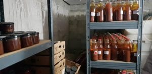 Florin si Victoria si atelierul lor de ceramica de la Gurbanesti