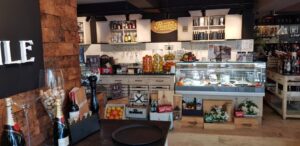 La Papile restaurant multicuisine la Piata Libertatii 01