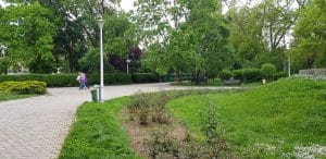 Parcul Floreasca spre Radu Beller, cu restaurantele B4 si Corto Maltese