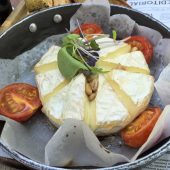 B4 Market terasa cu bistrou all day breakfast in Parcul Floreasca