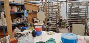 Victoria Finala, atelierul de ceramica de la Gurbanesti