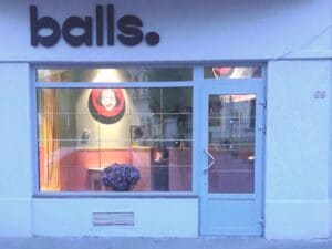 Balls. mic local cu bucatarie urbana pe Calea Dorobantilor intre Perla si ASE