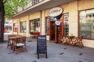 Caramel bistrou si patiserie frantuzeasca in Piata Amzei