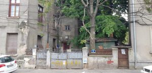 Hala Traian, cu PengYou si Politica si Delicateturi