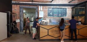 Neo-boema bucuresteana in stilul hipster industrial