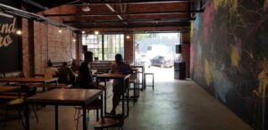 Hangar Ground Zero in Pipera bistrou bar berarie si club 14