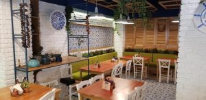 Nikos Greek Taverna, restaurant grecesc la Piata Alba Iulia