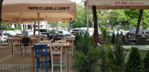 Nikos Greek Taverna, restaurant grecesc la Piata Alba Iulia