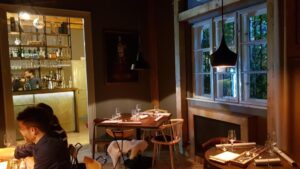 Saloanele lui Alex Petricean