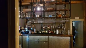 Saloanele lui Alex Petricean