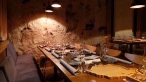 Saloanele lui Alex Petricean