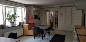 Omega House spatiu de co living co working cu cafenea 17