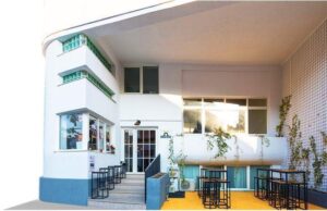 Omega House spatiu de co living co working cu cafenea 39