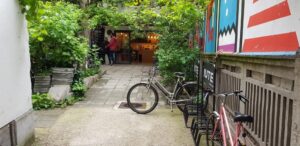 Pinion Coffeeshop Atelier Pinion cafenea bike friendly la Piata Romana 15