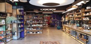 Verso Carturesti in Agora Floreasca