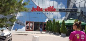 Jolie Ville cu restaurantele Zigolini Mandarin si alte cafenele 03