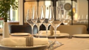 Mesogios Fish and Seafood in cartierul Primaverii 5