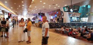 Food court la Baneasa Shopping City