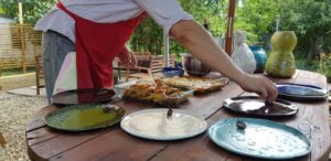 Slow food la Athanor la coupteur Gurbanesti