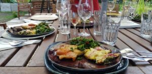 Slow food la Athanor la coupteur Gurbanesti