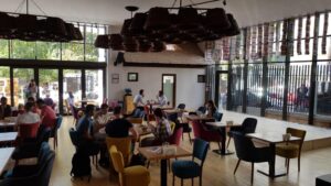 Salonul Clubul Țăranului La Mama