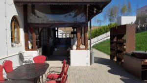 Conacul Casa Timis din Bucov, al lui Radu si al Cristinei Timis