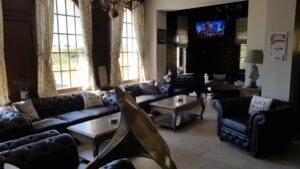 Conacul Casa Timis din Bucov, al lui Radu si al Cristinei Timis