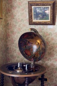 Salonul Nicolae de la Conacul Hagianoff, Domeniul Manasia