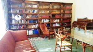 Sala de Consiliu Al. I Cuza (biblioteca)