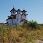 Dealurile din Bucov in jurul conacului Casa Timis