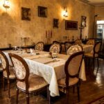 Forever Young, restaurant si club in Centrul Vechi al Bucurestiului