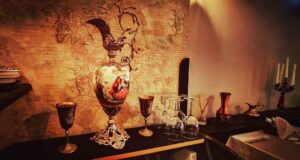 Forever Young, restaurant si club in Centrul Vechi al Bucurestiului