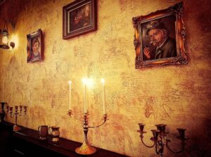 Forever Young, restaurant si club in Centrul Vechi al Bucurestiului