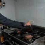 Forever Young, restaurant si club in Centrul Vechi al Bucurestiului