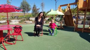 Locul de joaca din parcul conacului Casa Timis din Bucov