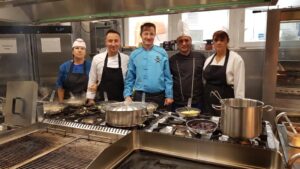 Oamenii Cristinei si ai lui Radu Timis de la Conacul Casa Timis