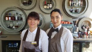 Oamenii Cristinei si ai lui Radu Timis de la Conacul Casa Timis