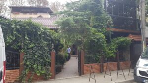 Terasele restaurantului Potcoava Giulesti