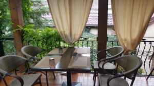 terasele Restaurantul Potcoava Giulesti