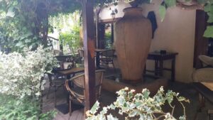 terasele Restaurantul Potcoava Giulesti