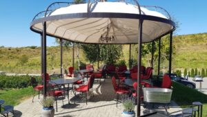 Terasele Conacului Casa Timis din Bucov