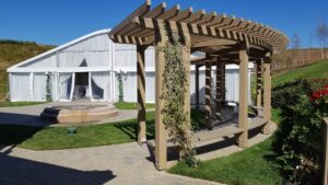 Terasele Conacului Casa Timis din Bucov