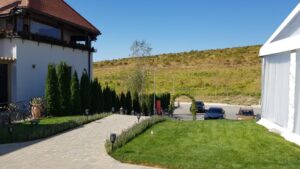 Terasele Conacului Casa Timis din Bucov