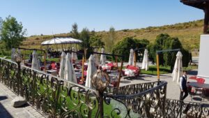 Terasele Conacului Casa Timis din Bucov