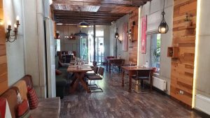 La Cocosatu Clucerului, bucatarie romaneasca traditionala