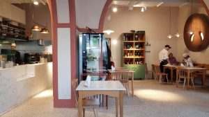 Nicolai, fast food cu autoservire, bucatarie urbana