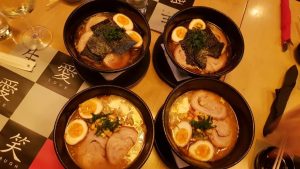 Cina japoneza cu supa ramen pregatita de Kana Hashimoto