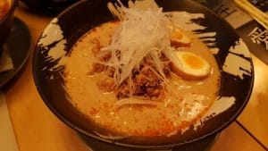 Cina japoneza cu supa ramen pregatita de Kana Hashimoto