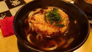 Cina japoneza cu supa ramen pregatita de Kana Hashimoto