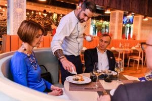 Peste si fructe de mare la Dancing Lobster